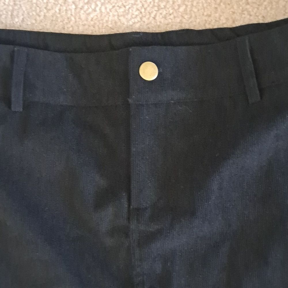 MEDIUM. HALARA LOW RISE BUTTON / ZIPPER 2 IN 1 CORDUROY SKORT - Picture 5 of 8